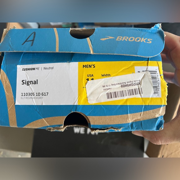 New - Brooks Signal 3 Men’s Running Shoes - Red - Picture 8 of 11